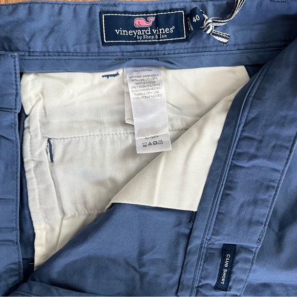 NWT blue Vineyard Vines club shorts - Picture 4 of 4